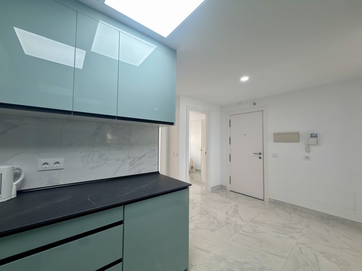 Image No.21-3 Bed Apartment for sale