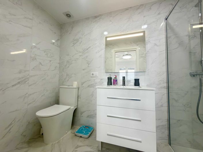 Image No.24-3 Bed Apartment for sale