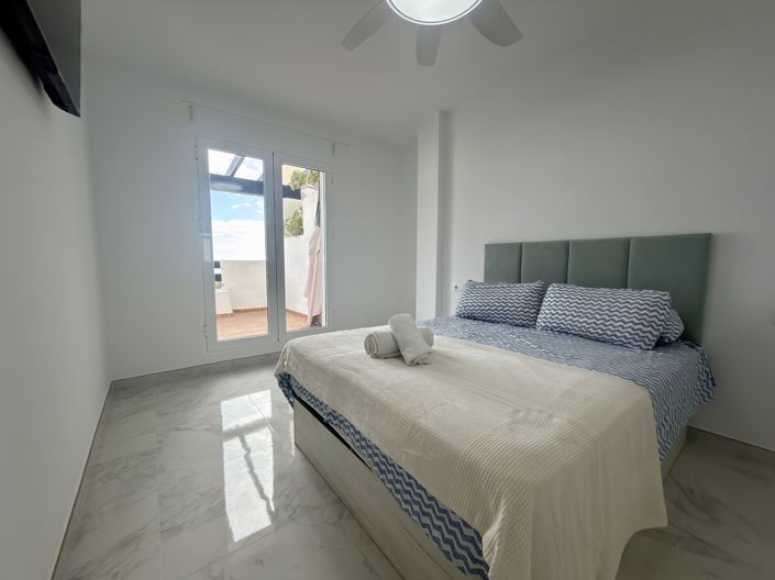 Image No.26-3 Bed Apartment for sale