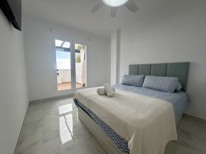 Image No.26-3 Bed Apartment for sale