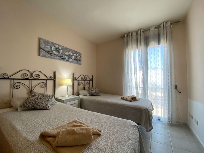 Image No.25-3 Bed Penthouse for sale