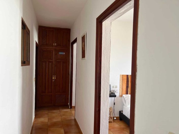 Image No.20-2 Bed Apartment for sale