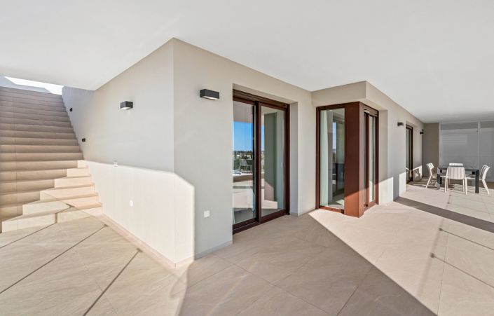 Image No.13-3 Bed Apartment for sale