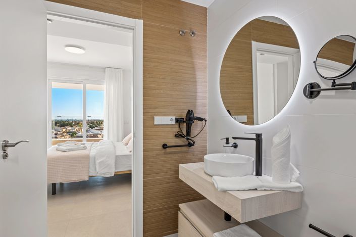 Image No.31-3 Bed Apartment for sale