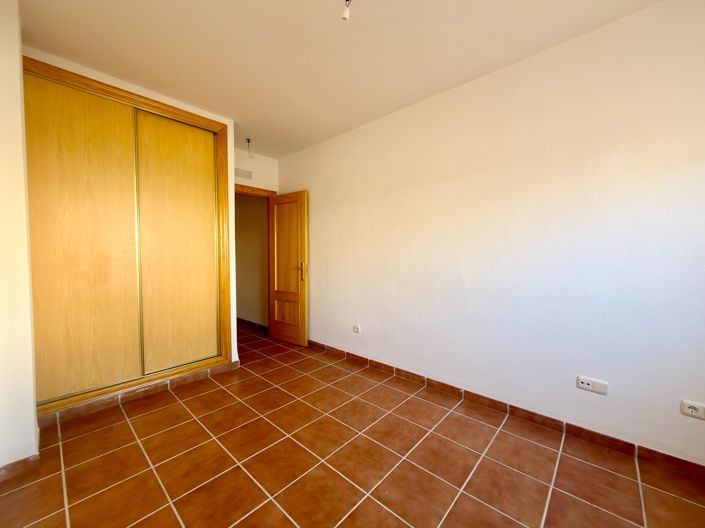 Image No.12-2 Bed Property for sale