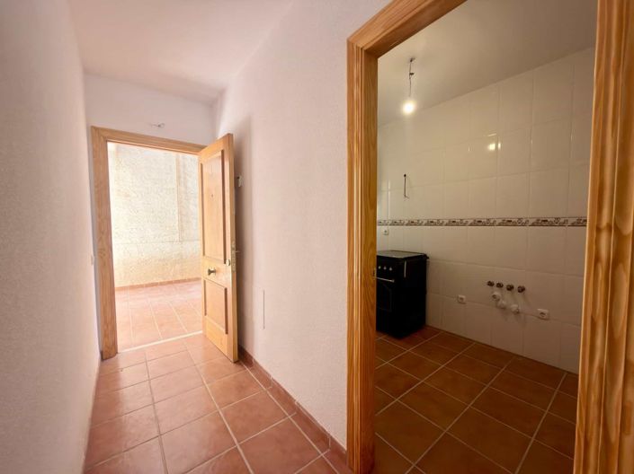 Image No.26-Propriété de 2 chambres à vendre à Illar