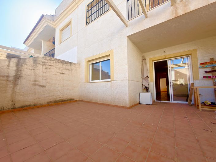 Image No.28-2 Bed Property for sale