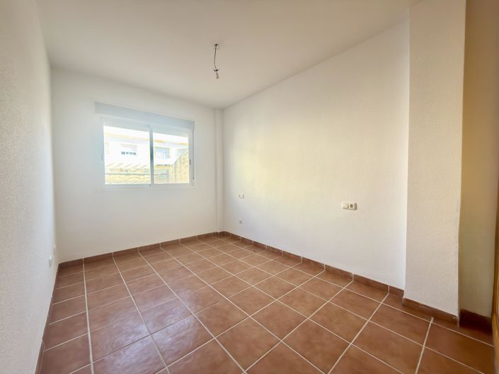 Image No.40-2 Bed Property for sale