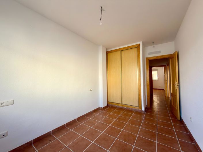 Image No.41-2 Bed Property for sale