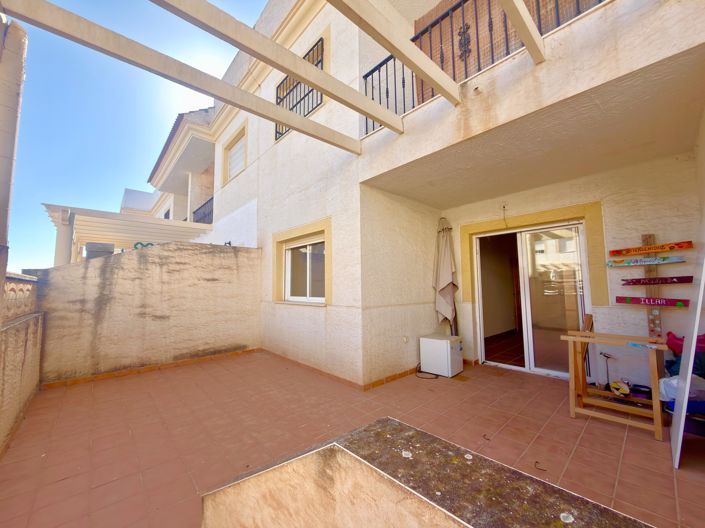 Image No.50-2 Bed Property for sale