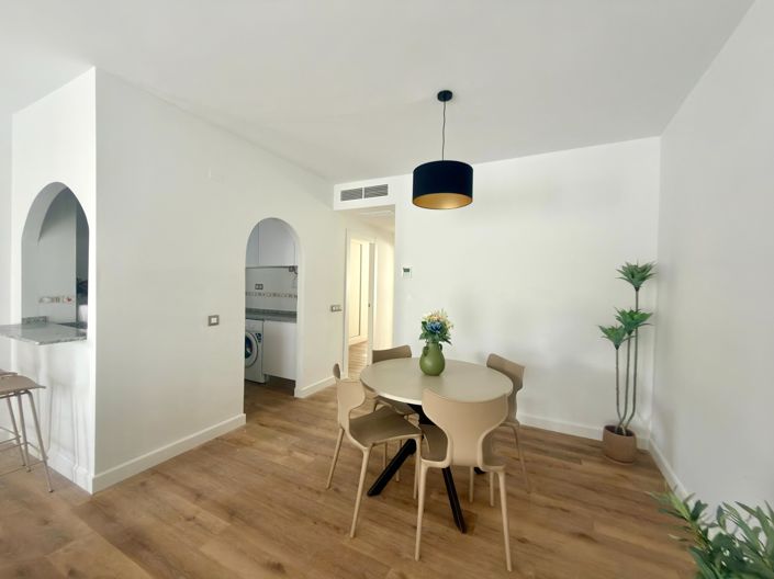 Image No.23-2 Bed Apartment for sale