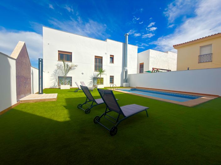 Image No.24-2 Bed Apartment for sale