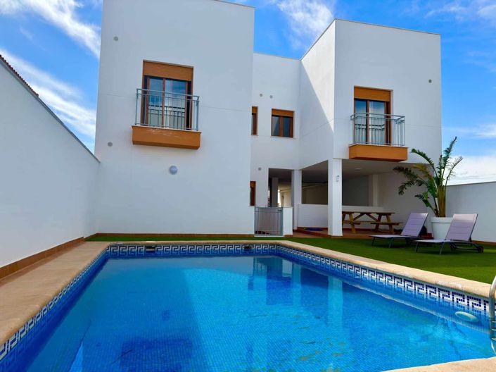 Image No.26-2 Bed Apartment for sale