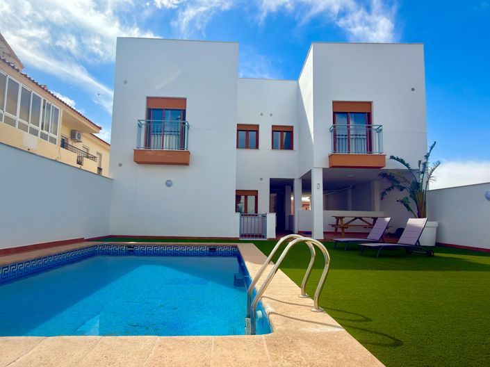 Image No.30-2 Bed Apartment for sale