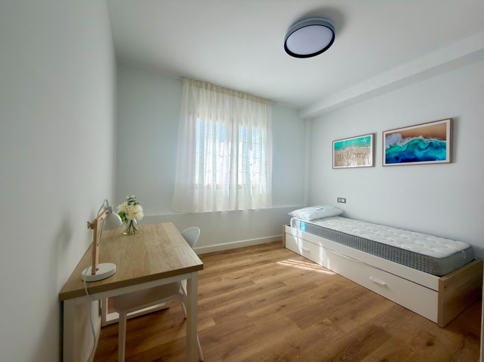 Image No.34-2 Bed Apartment for sale