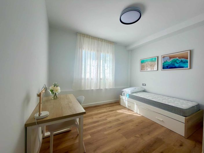 Image No.34-2 Bed Apartment for sale