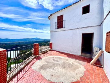 valor-house-4-bedroom-alpujarras-front-view-6