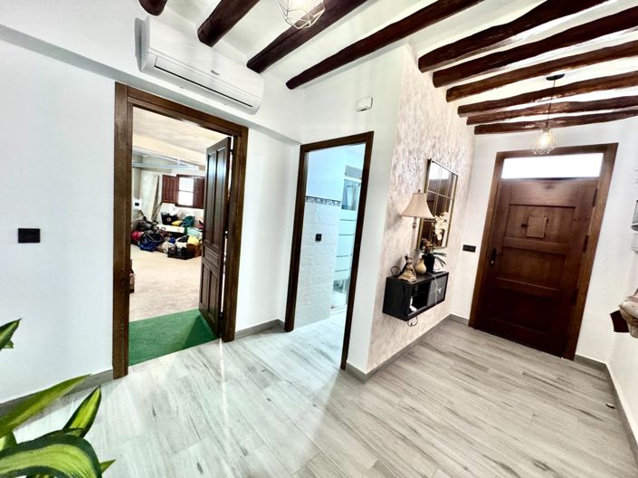 Image No.7-4 Bed Villa for sale