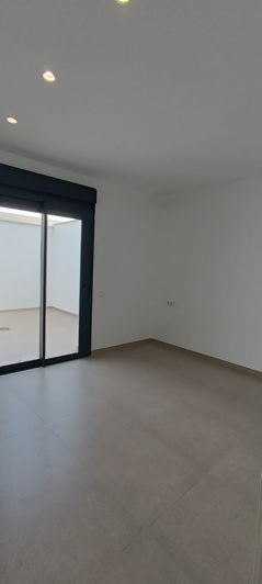 Image No.8-3 Bed Bungalow for sale