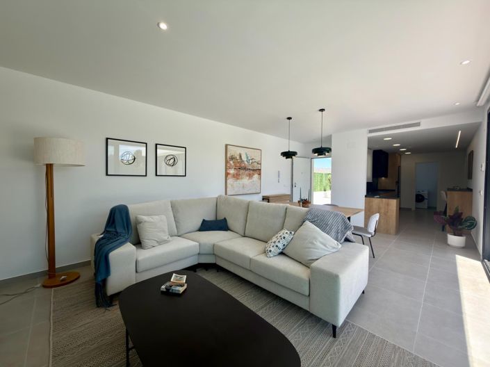 Image No.11-3 Bed Villa for sale