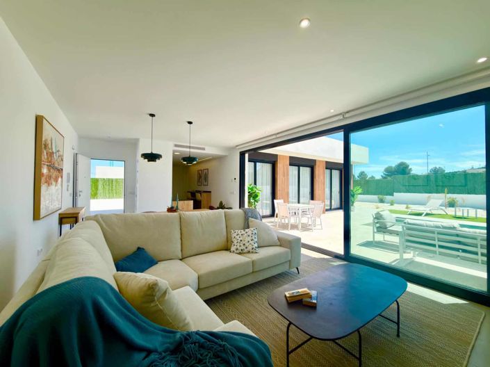 Image No.3-3 Bed Villa for sale