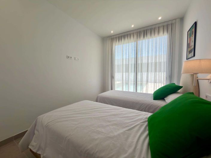 Image No.27-3 Bed Villa for sale