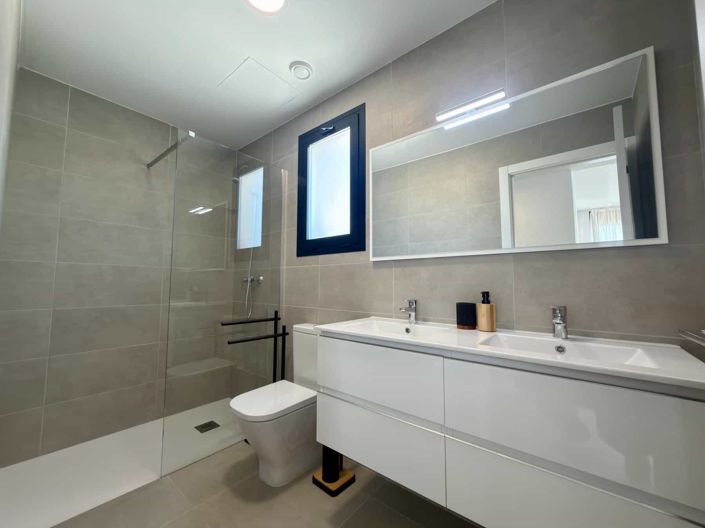 Image No.32-3 Bed Villa for sale