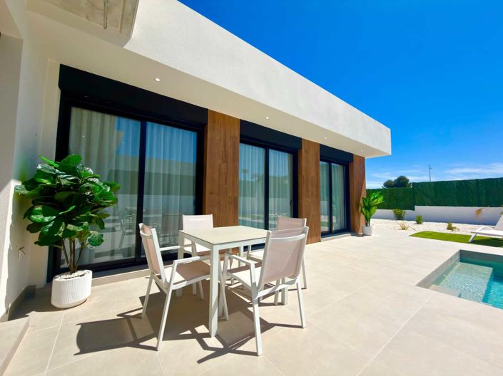 Image No.49-3 Bed Villa for sale