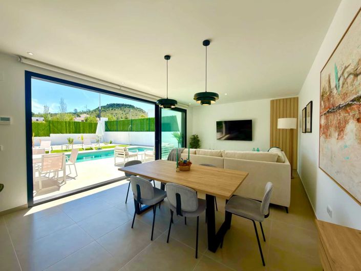 Image No.7-3 Bed Villa for sale