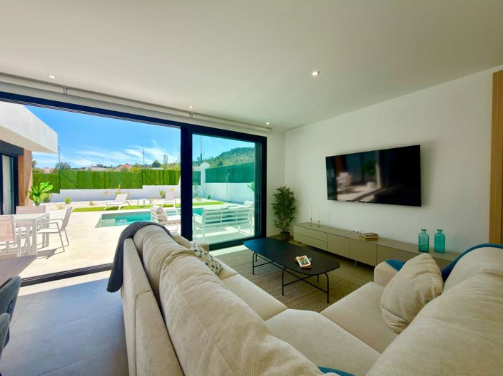 Image No.8-3 Bed Villa for sale