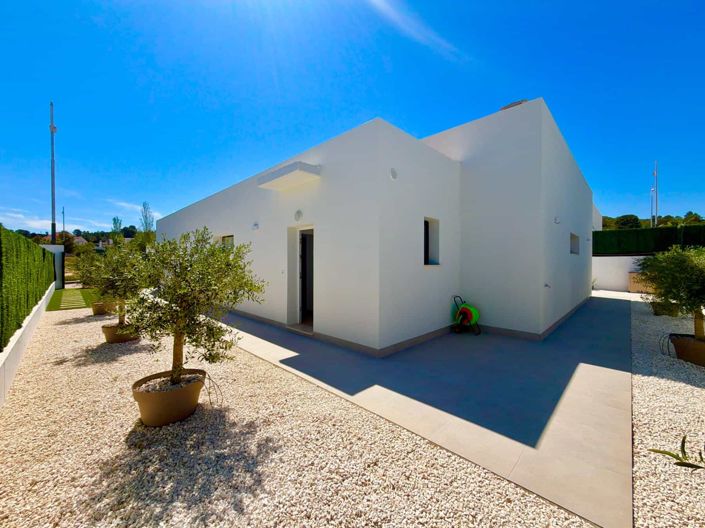 Image No.19-3 Bed Villa for sale