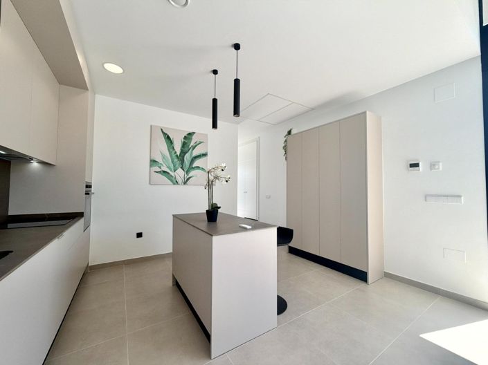 Image No.31-3 Bed Villa for sale