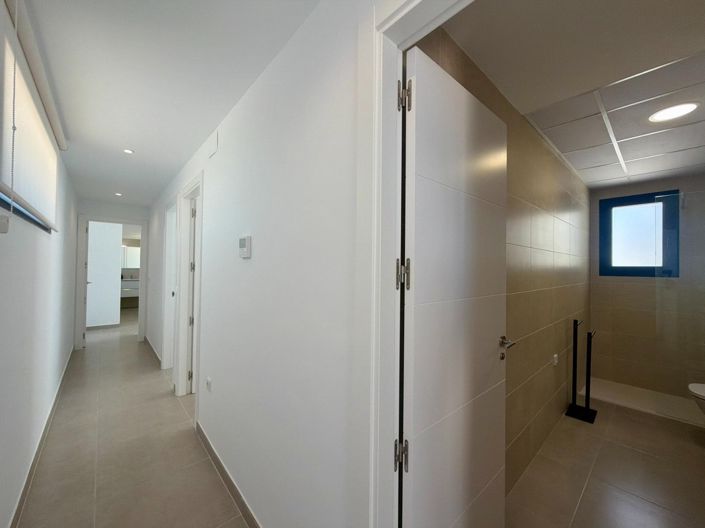 Image No.39-3 Bed Villa for sale