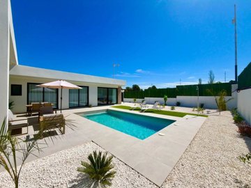 modern-villa-in-calasparra-7
