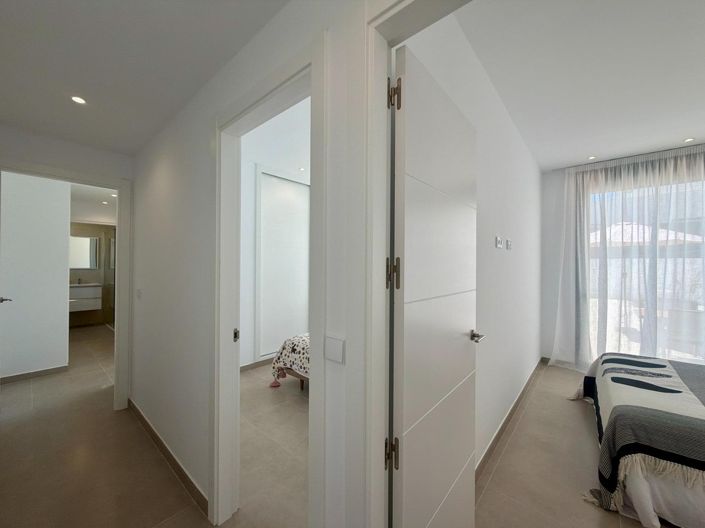 Image No.41-3 Bed Villa for sale