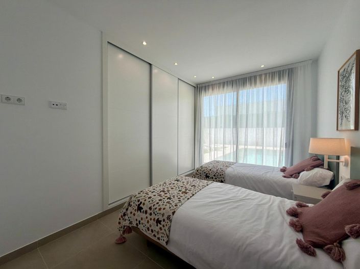 Image No.45-3 Bed Villa for sale