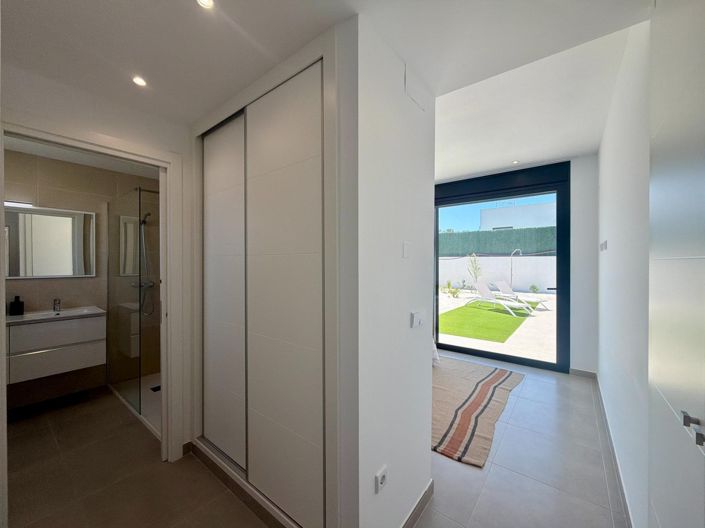 Image No.48-3 Bed Villa for sale