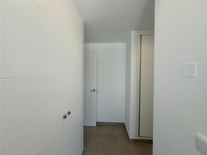 Image No.57-3 Bed Villa for sale