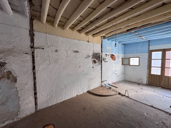 Image No.25-House for sale