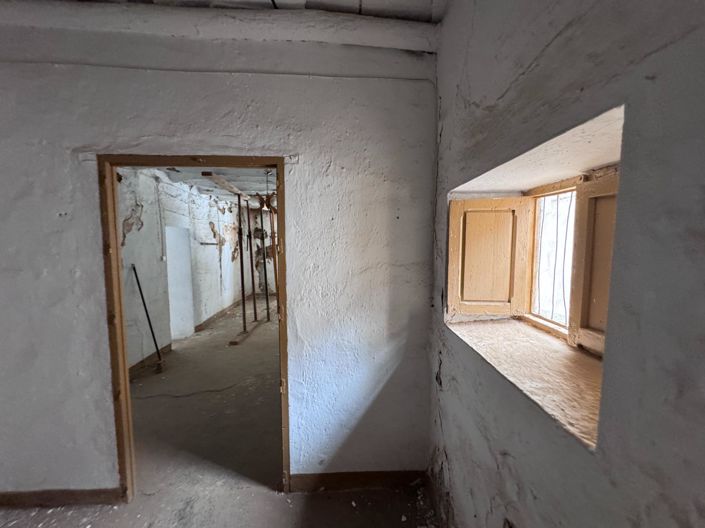 Image No.27-House for sale