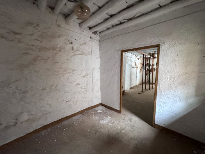 Image No.28-House for sale