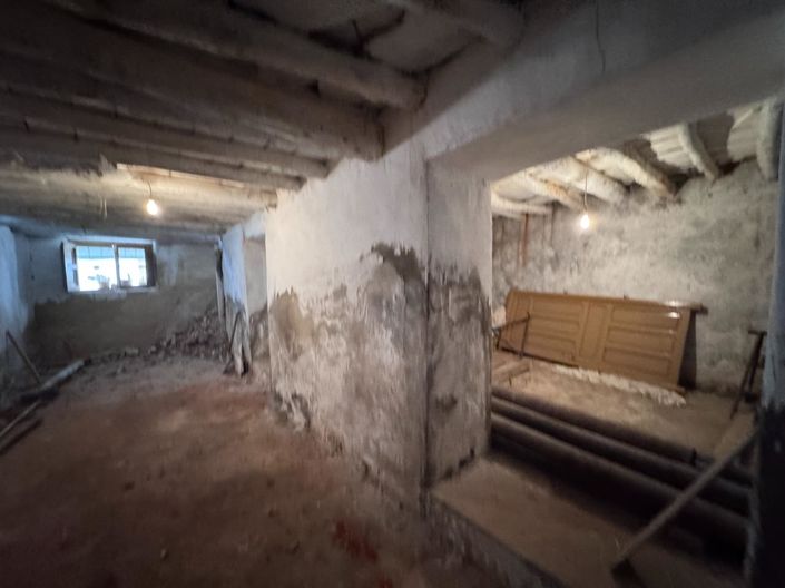 Image No.47-House for sale