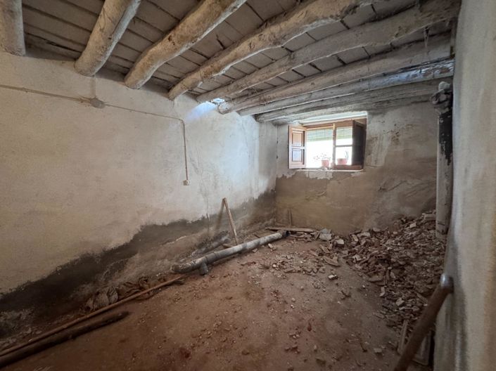 Image No.51-House for sale