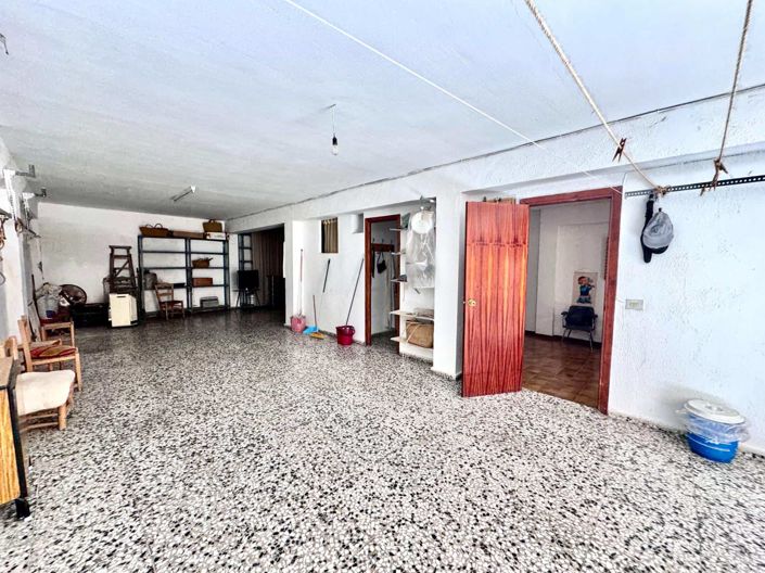 Image No.14-6 Bed Villa for sale