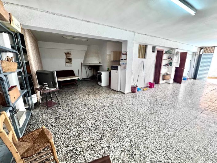 Image No.15-6 Bed Villa for sale