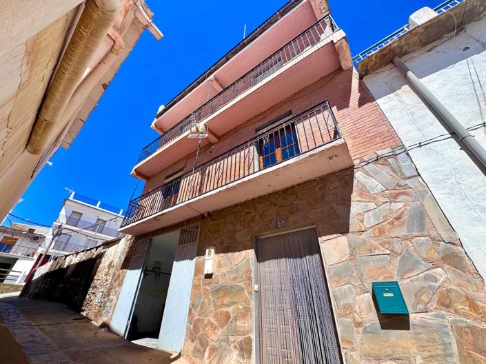Image No.3-6 Bed Villa for sale
