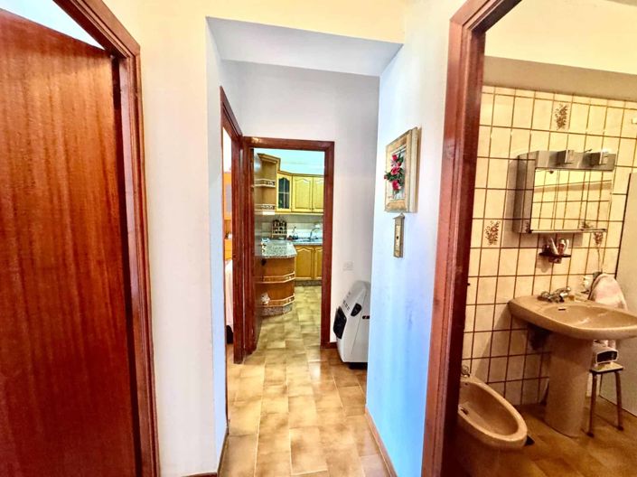 Image No.27-6 Bed Villa for sale