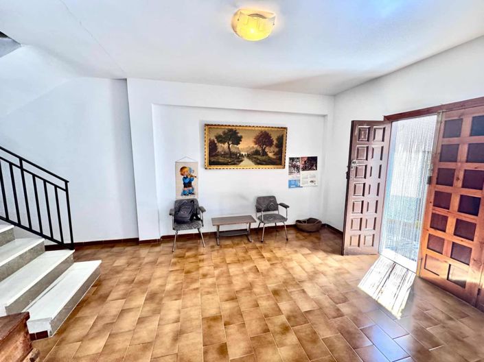 Image No.4-6 Bed Villa for sale