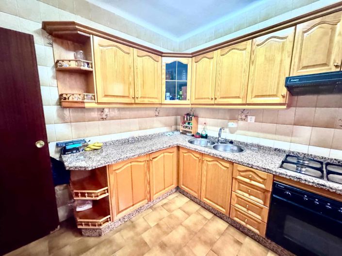 Image No.38-6 Bed Villa for sale