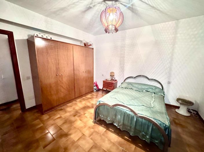 Image No.42-6 Bed Villa for sale